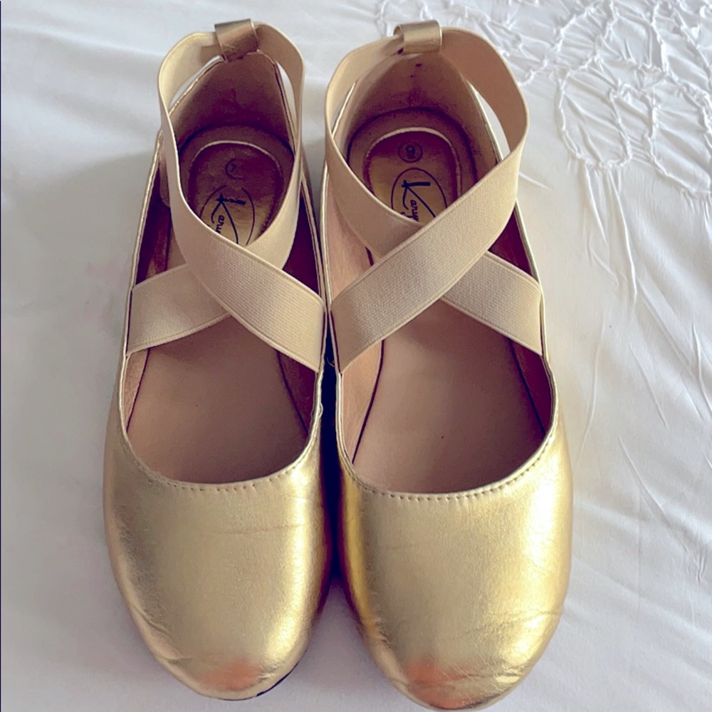 Karen’s Collection Gold Shoes Size 9